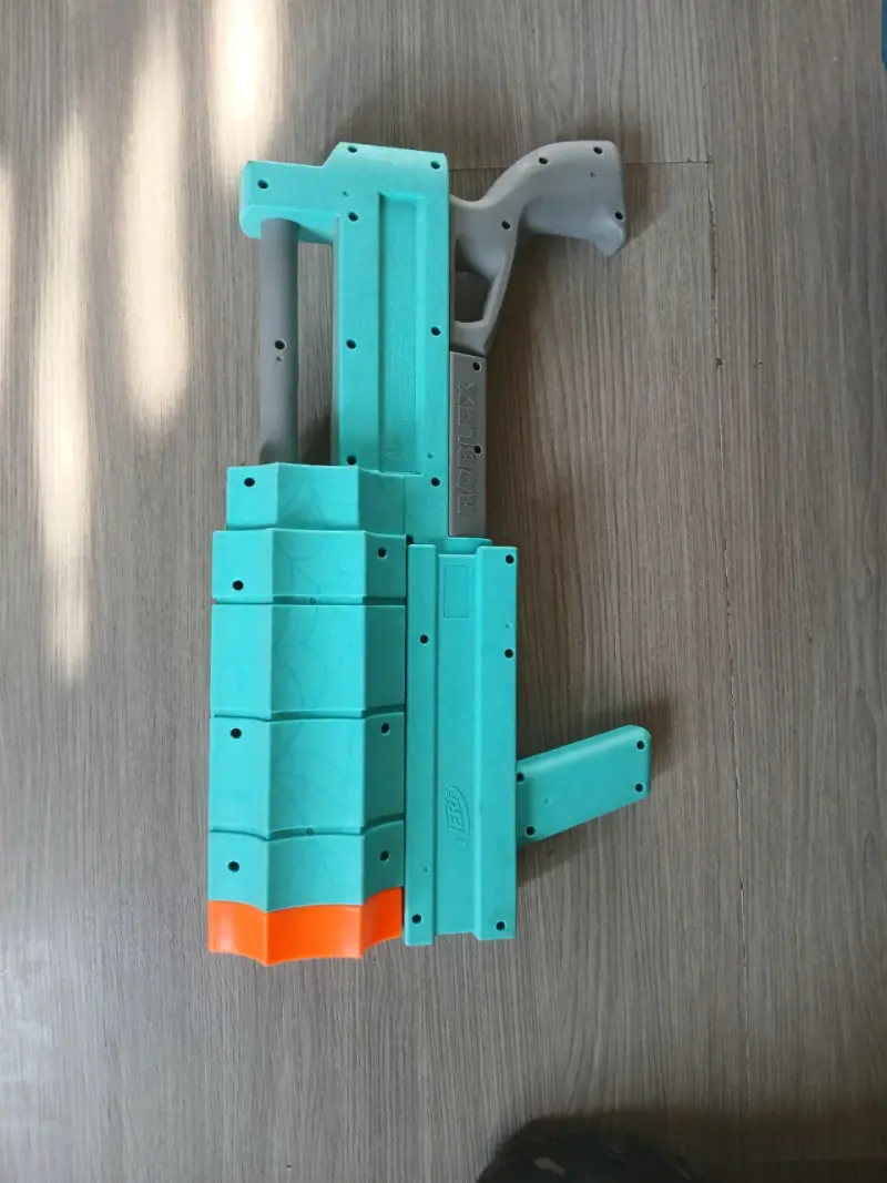 Lanzador de Juguete Nerf Roblox Verde - 2