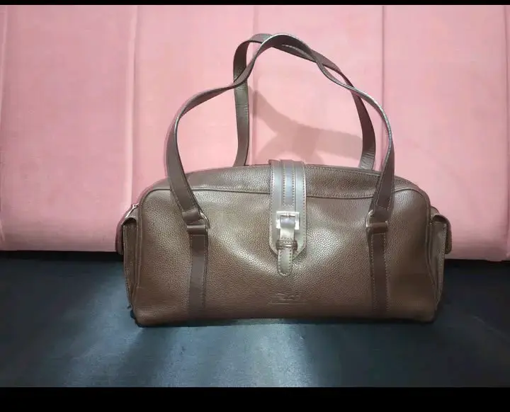 Bolso de cuero marrón Longchamp elegante - 3