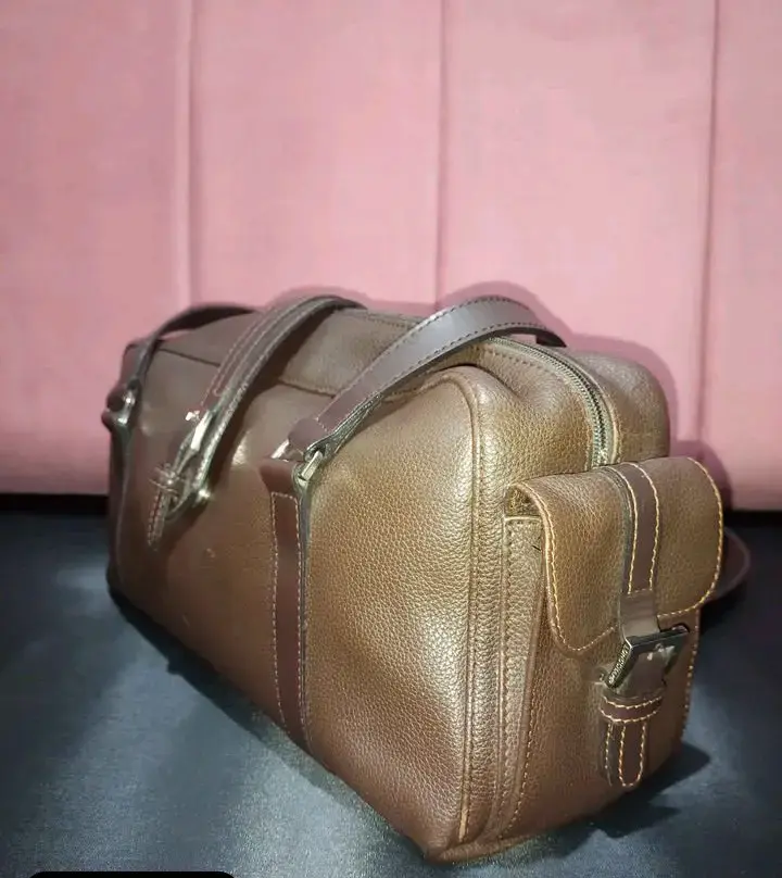 Bolso de cuero marrón Longchamp elegante - 4