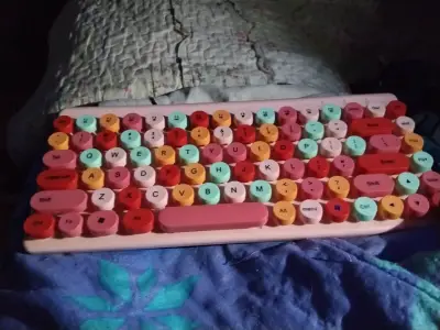 Teclado mecánico retro colorido QW02 - miniatura 2