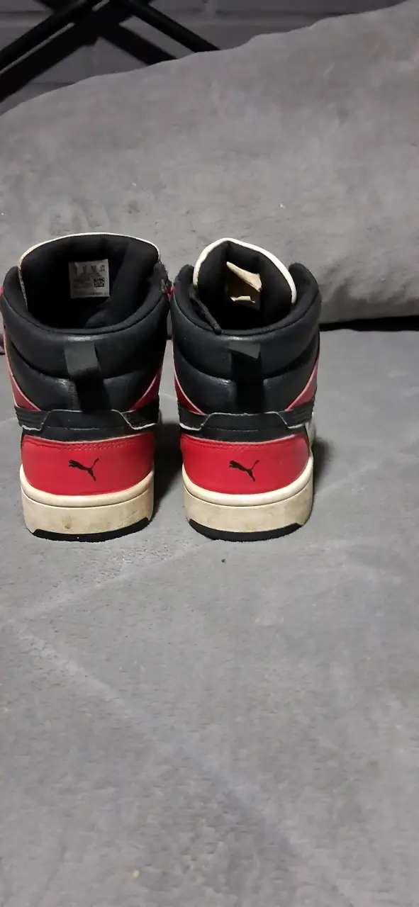Zapatillas deportivas Puma rojas y blancas - 2