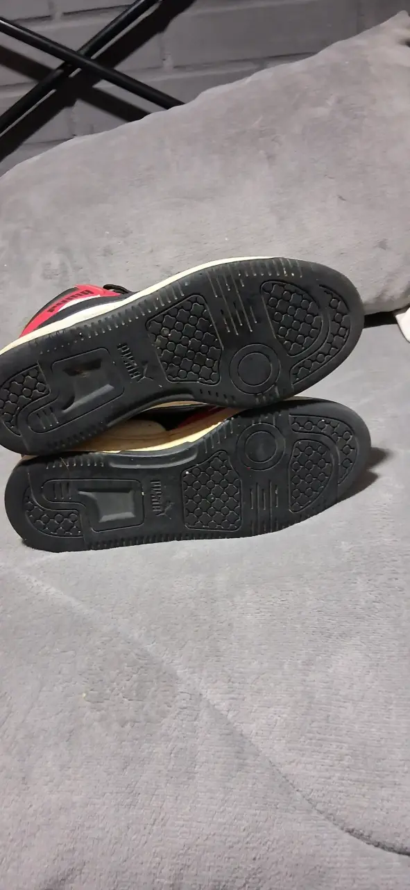 Zapatillas deportivas Puma rojas y blancas - 3