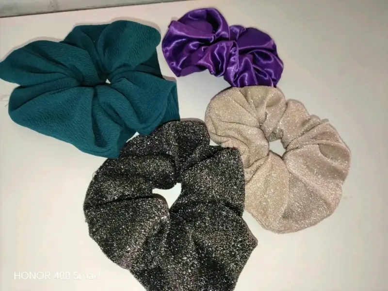 Colección de Scrunchies de Colores Variados - 2