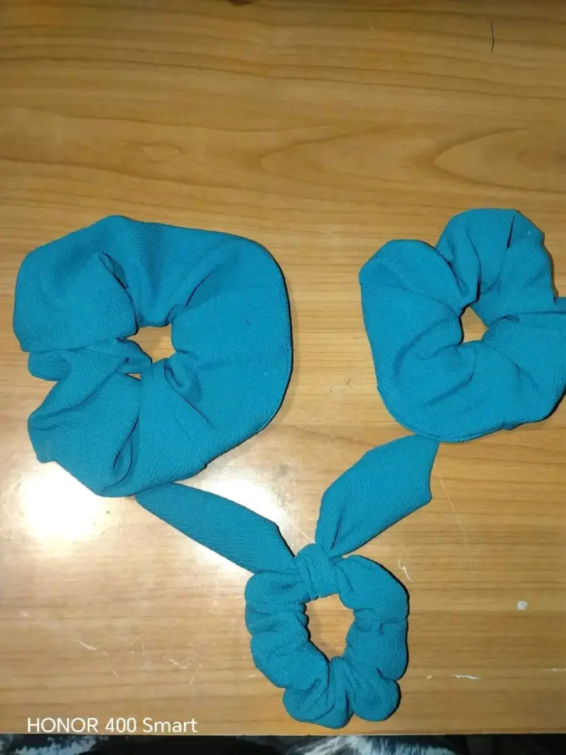 Colección de Scrunchies de Colores Variados - 4