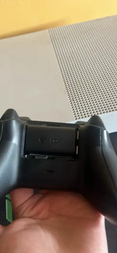 Consola Xbox One S con Control xbox series x - miniatura 3