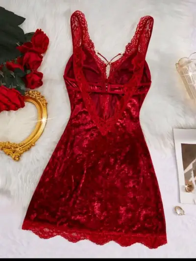 Babydoll de encaje rojo con detalles de encaje - miniatura 2
