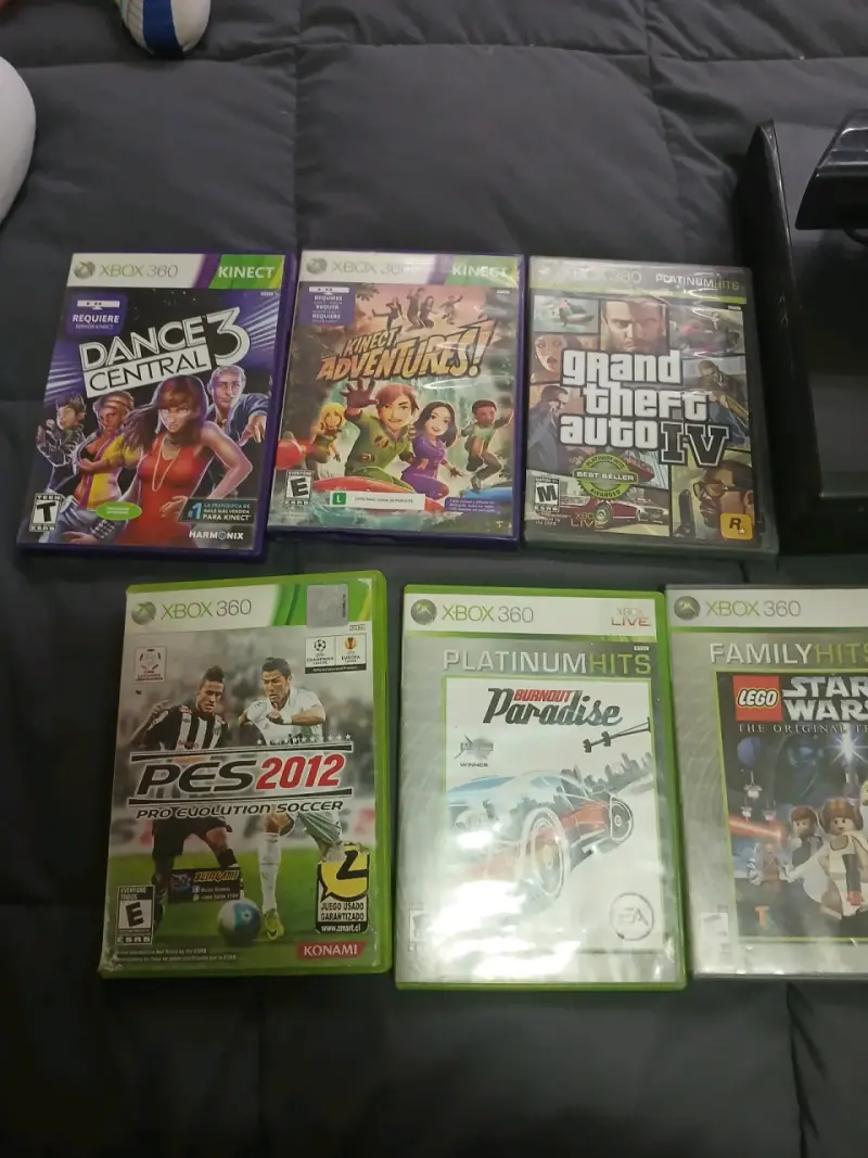 Consola Xbox 360 con juegos y Kinect - 3