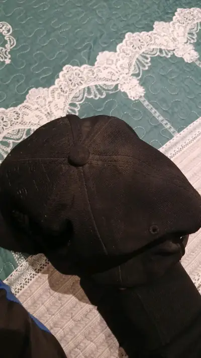 Gorra adiddas con logo bordado - miniatura 3