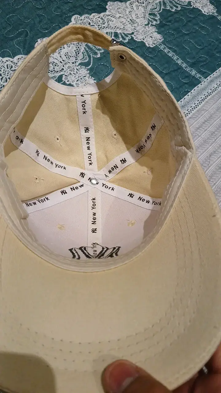 Gorra beige con logo NY bordado - 2