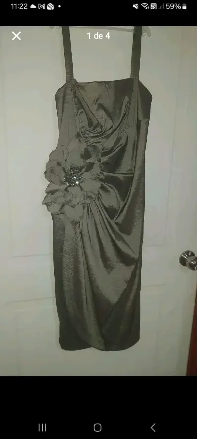 Vestido de fiesta gris con chaqueta y flor decorat - miniatura 1