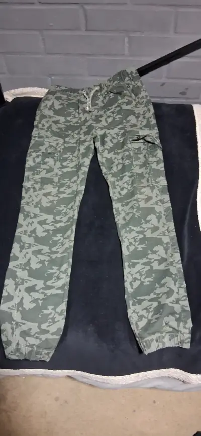 Pantalones para niñi talla 14 y 16 - miniatura 4