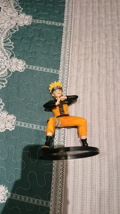 Figura de acción Naruto en pose de combate - miniatura 1