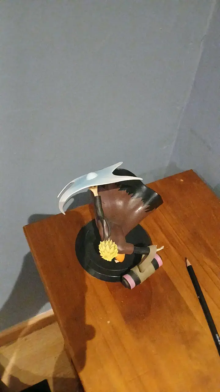 Figura de acción Naruto con capa y pergamino - 2