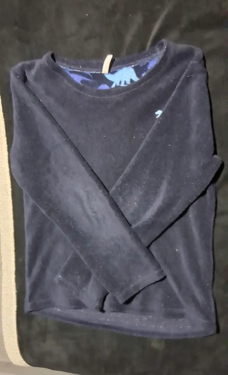 Pijama infantil azul con diseño de dinosaurios - 2