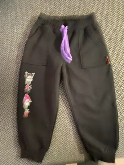 Ropa deportiva para niña - miniatura 1