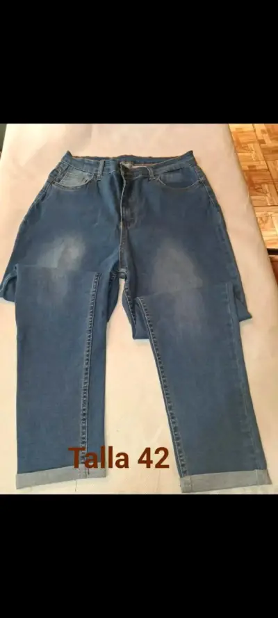 Lote de Jeans de Mujer Talla 40/42 en Buen Estado - miniatura 1