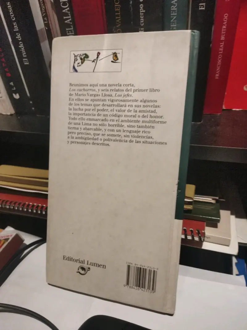 Libro 'Los cachorros / Los jefes' de Mario Vargas Llosa - 4