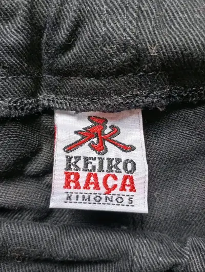 Kimono de Jiu Jitsu Keiko Negro semi nuevo - miniatura 4