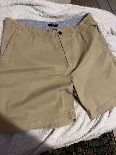 Shorts beige Tommy Hilfiger para hombre - miniatura 1