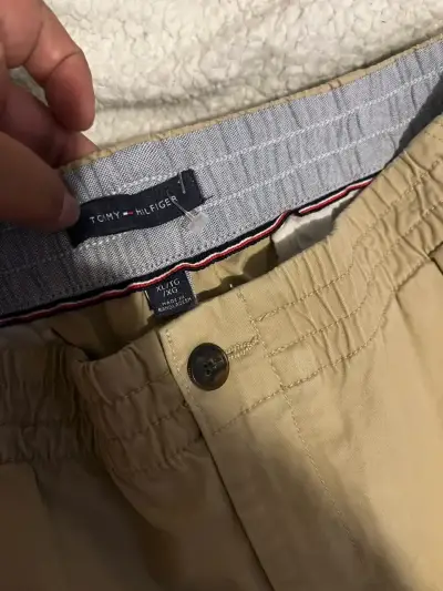 Shorts beige Tommy Hilfiger para hombre - miniatura 2