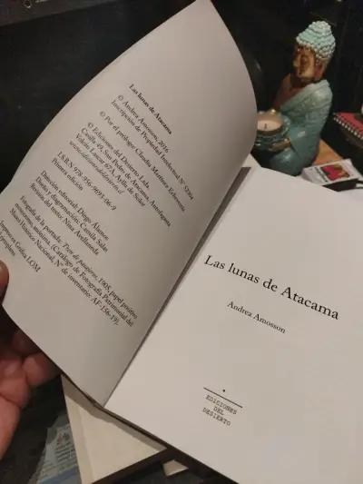 Libro 'Las Lunas de Atacama' de Andrea Amosson - miniatura 2