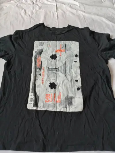 Polera negra - miniatura 1