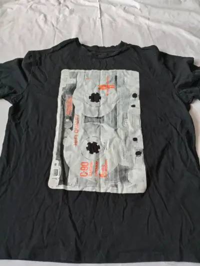 Polera negra - miniatura 2