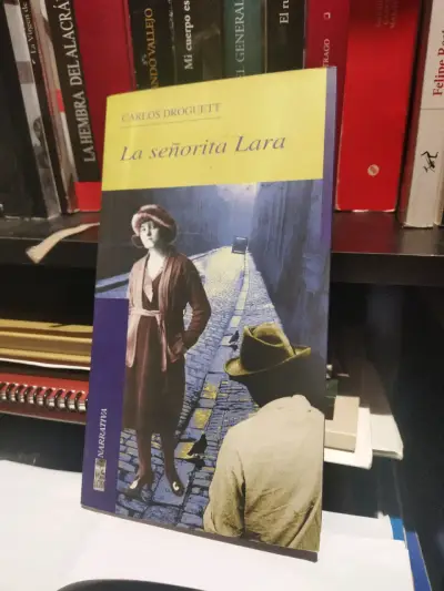 Libro 'La señorita Lara' de Carlos Droguett - miniatura 1