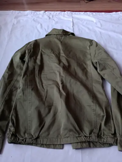 Chaqueta verde - miniatura 3