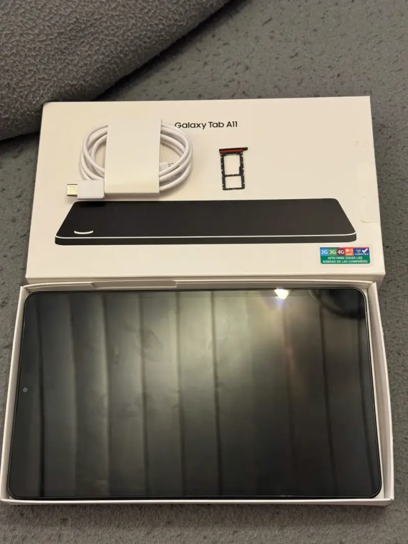 Samsung Galaxy Tab A11 64GB Gris con SIM - 3