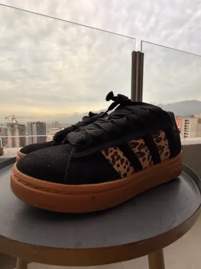 Zapatillas negras con estampado animal print - miniatura 5