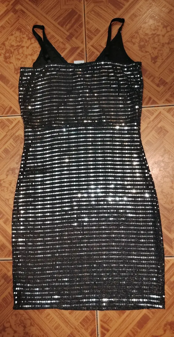 Vestido corto de lentejuelas negro elegante - 4