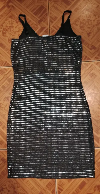 Vestido corto de lentejuelas negro elegante - miniatura 4