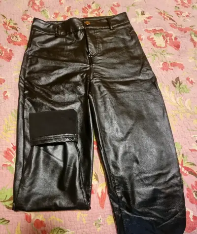 Pantalones de cuero sintético negro para hombre - miniatura 1