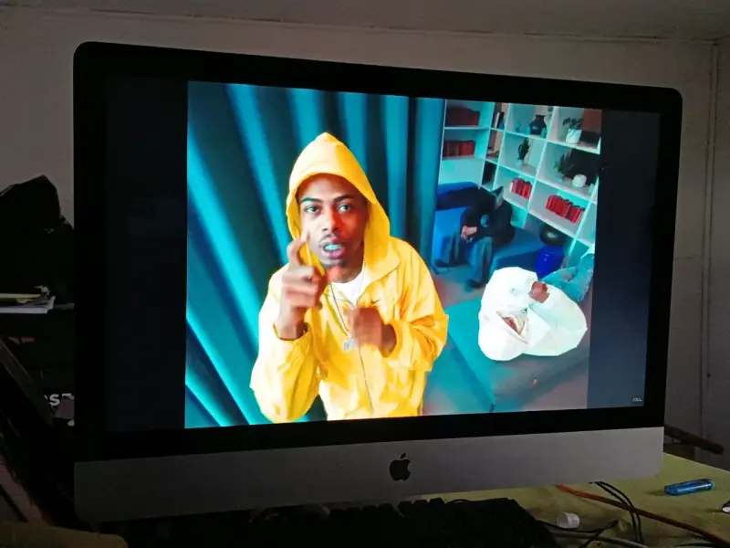 iMac 27 pulgadas Mid 2011 con SSD y 1TB HDD - 3