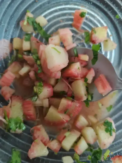 Rábano fresco picado para ensaladas - miniatura 4