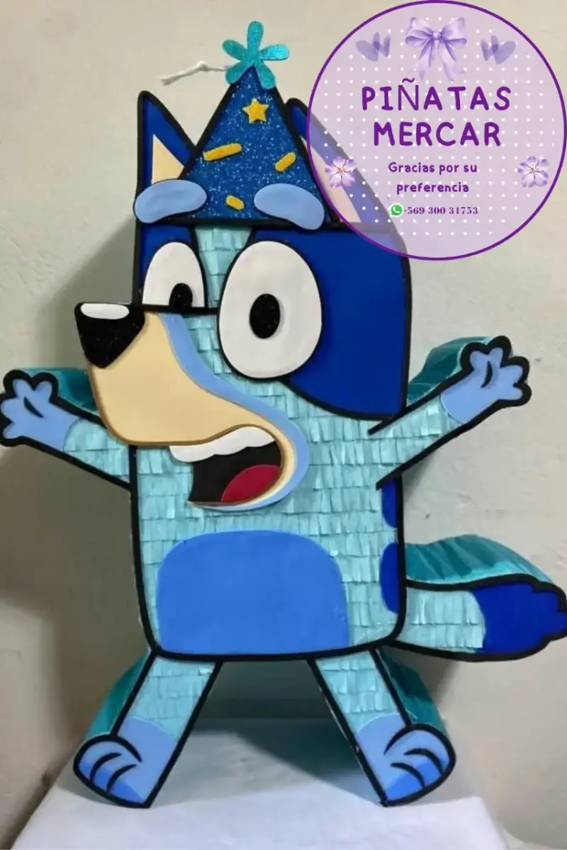 Piñata de personaje animado con diseño colorido - 6