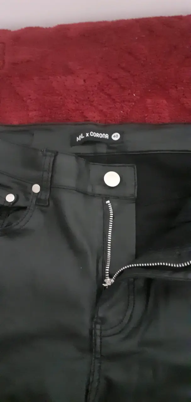 Pantalones negros de mezclilla talla 40 - 4