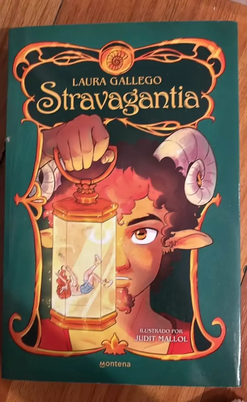 Stravagantia de Laura Gallego