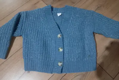 Conjunto de jeans y chaleco para niña - miniatura 2