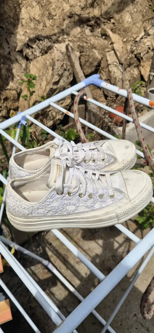 Zapatillas Converse blancas de encaje