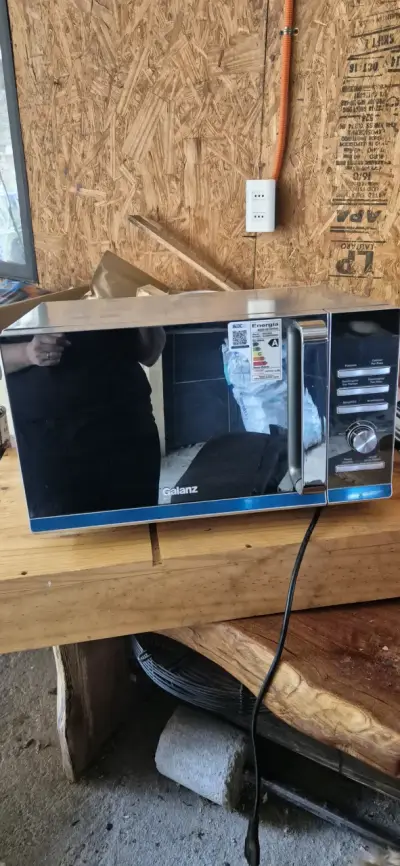 Microondas Galanz con puerta espejada - miniatura 3