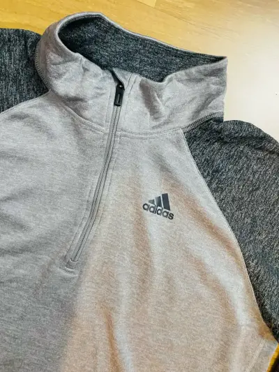 Polerón deportivo gris Adidas talla L - miniatura 2