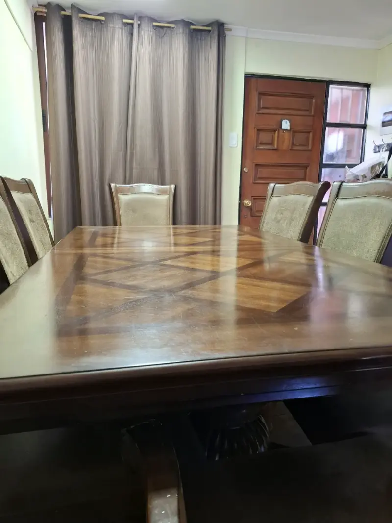 Juego de comedor de madera con 8 sillas - 2