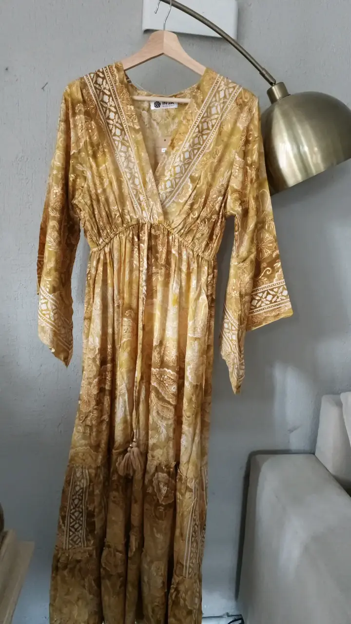 Vestido largo bohemio amarillo con estampado - 2