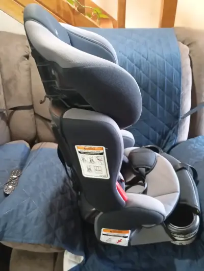 Silla de Auto para Bebé Infanti Gris y Negra - miniatura 4