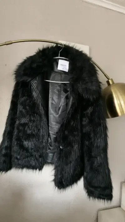 Chaqueta de piel sintética negra Marquis - miniatura 1