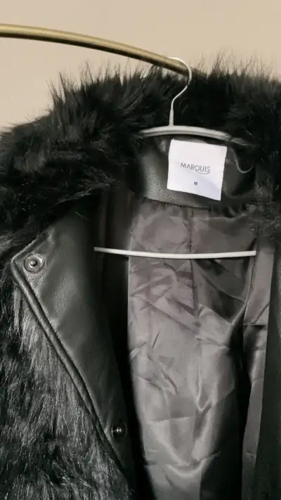Chaqueta de piel sintética negra Marquis - miniatura 2