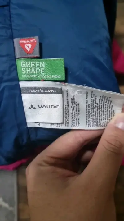 Chaqueta impermeable rosa Vaude con capucha - miniatura 5