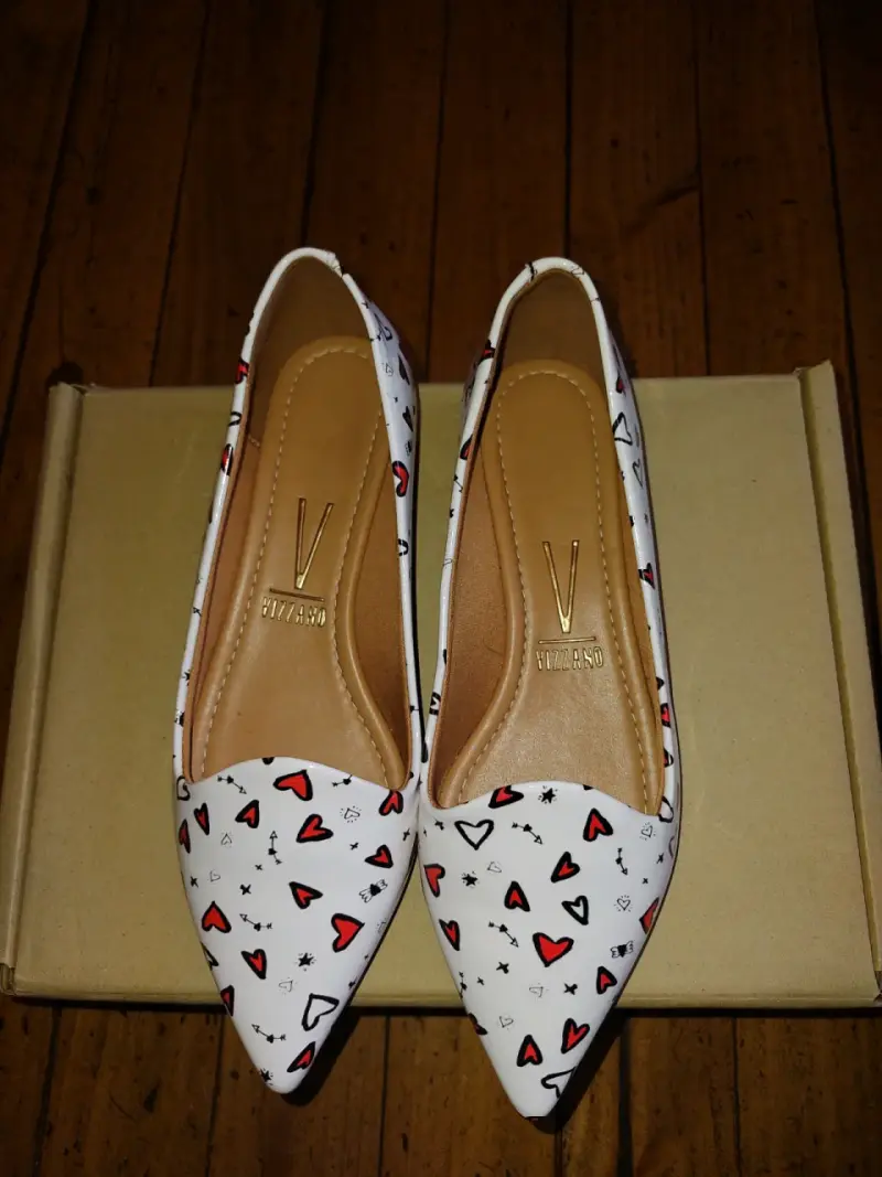 Zapatos planos Vizzano con diseño de corazones